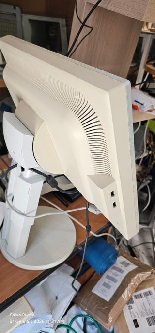 Monitor NEC MultiSync LCD2070NX