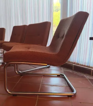 Poltrona vintage anni '80 con tubi cromati