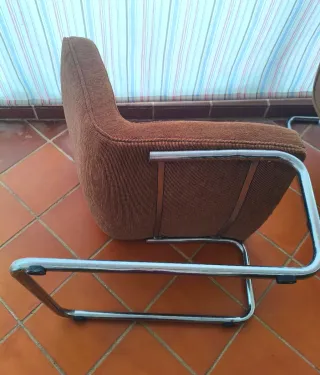 Poltrona vintage anni '80 con tubi cromati