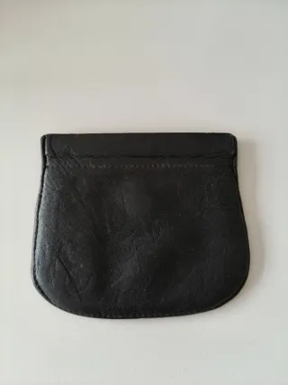 Monedero de piel negro