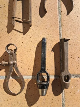 HERRAMIENTAS ANTIGUAS