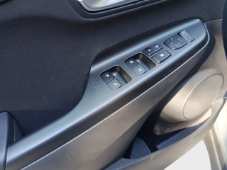 SIN ENTRADA! Hyundai Kona 2023 SÓLO 29000KM!