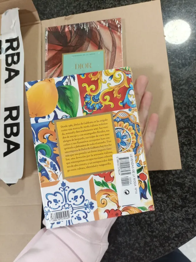 Libros de moda Dolce & Gabbana y Dior RBA