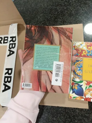 Libri di moda Dolce & Gabbana e Dior RBA