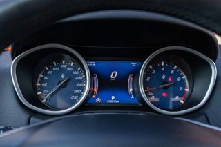 MASERATI GHIBLI  v6 350 CV