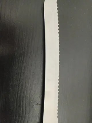 Coltello da pane con manico in corno di cervo