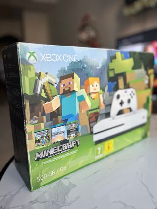 Xbox One S + Minecraft + NBA 2K21