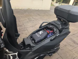 Peugeot Metropolis 400GT 3 Ruedas