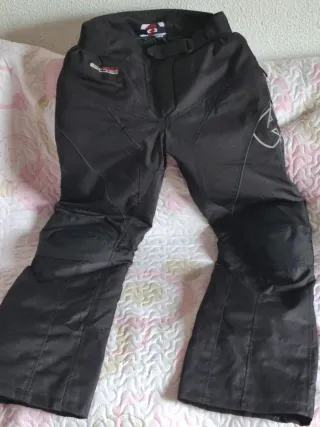 Pantalón Moto Oxford Negro .