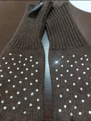 Guantes marrones de lana