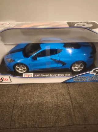 Coche Maisto 1:18 Chevrolet Corvette Stingray Coup