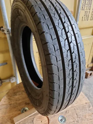 Vendo 1 Neumático furgoneta en Perfecto estado