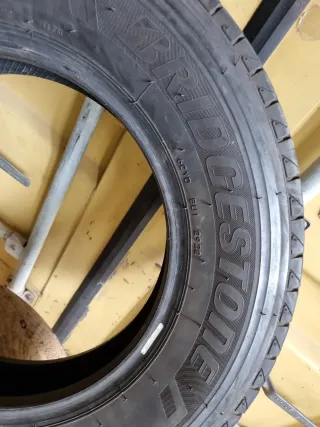 Vendo 1 Neumático furgoneta en Perfecto estado