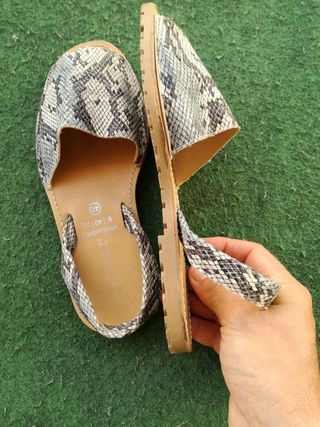 Varias sandalias a 3 euros S