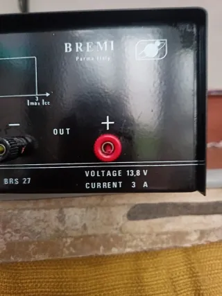 Fuente de Alimentación Estabilizada BREMI BRS 27