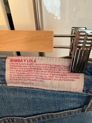 Pantalón tejano Bimba y Lola Talla 38