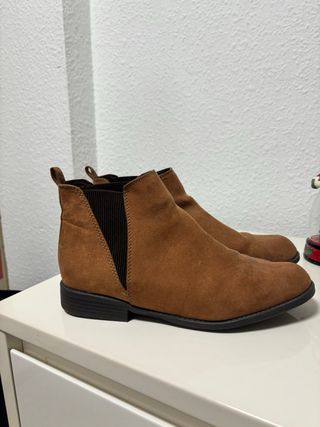 Botines marrones de ante