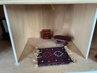 Casita de muñecas de madera