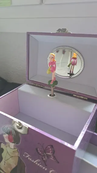 Joyero infantil morado con perlas