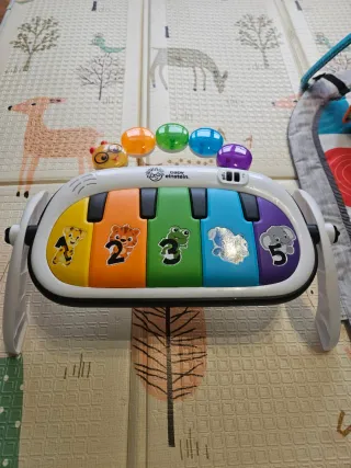 Gimnasio bebé Musical Baby Einstein Kickin’ Tunes