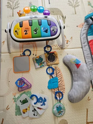 Gimnasio bebé Musical Baby Einstein Kickin’ Tunes