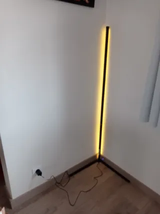 Lámpara de esquina LED multicolor