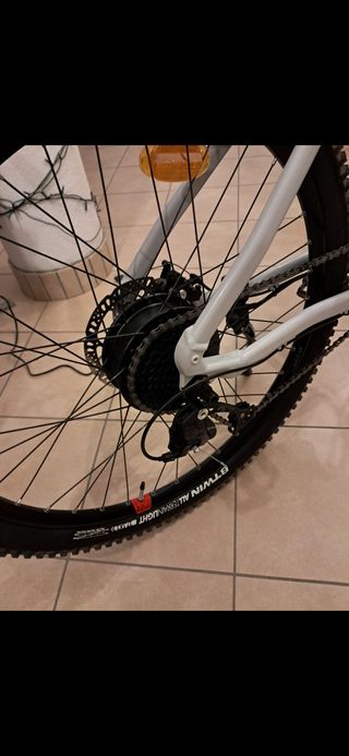 Bici Ebike Rockrider EST100