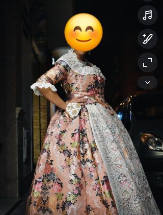 Traje de Fallera