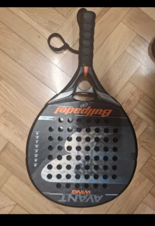 Pala de pádel Bullpadel Avant Wing