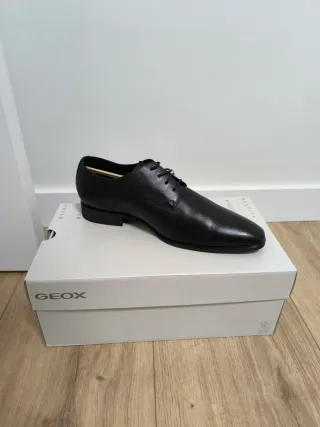 Zapatos Geox vestir negros Talla 42 nuevos