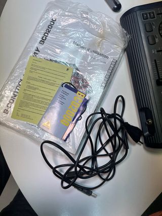 Mesa de mezclas Behringer BCD2000