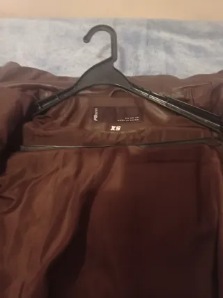 Cazadora polipiel marrón