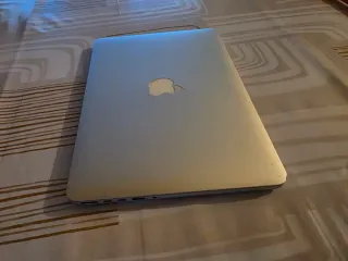 MacBook Pro Retina 13 2015 i5 8GB/128GB