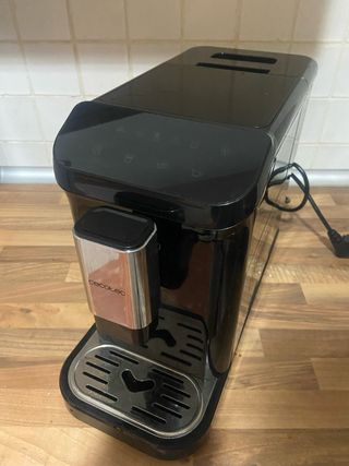 Cafetera Cecotec Cremaet blanca