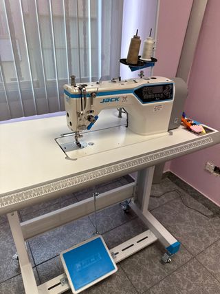 Máquina de coser industrial JACK
