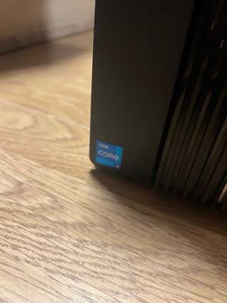 PC Sobremesa Lenovo LOQ 17IRB8 Negro