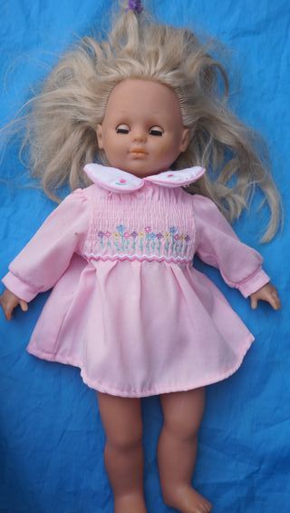 Diversi giocattoli di bambole, vedi foto per misure e dettagli