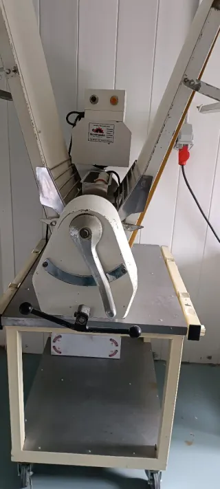 Laminadora de masas profesional