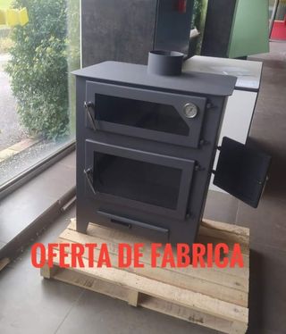 Estufa de leña metálica