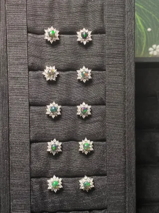 Pendientes de ópalo negro natural