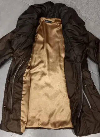 Parka acolchada marrón talla XL