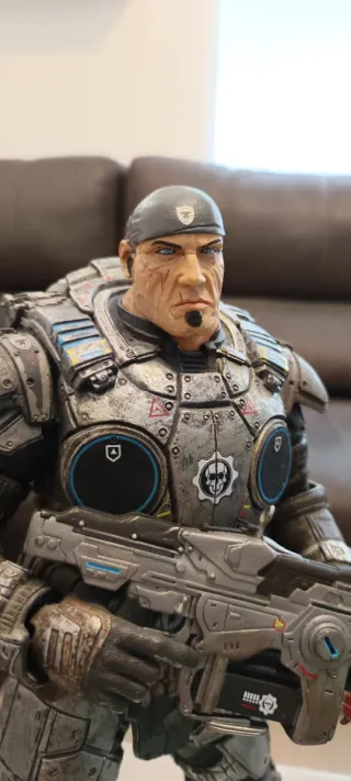Figura Marcus Fénix Gears of War 30cm