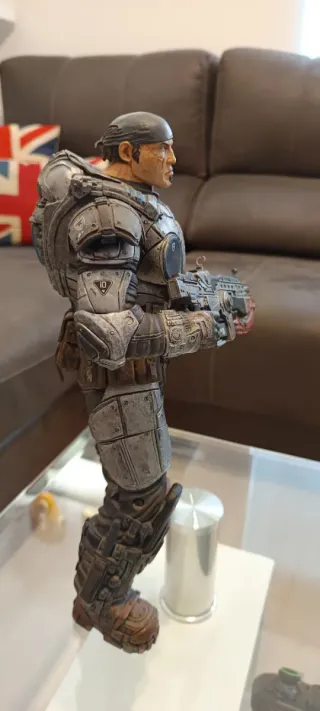 Figura Marcus Fénix Gears of War 30cm