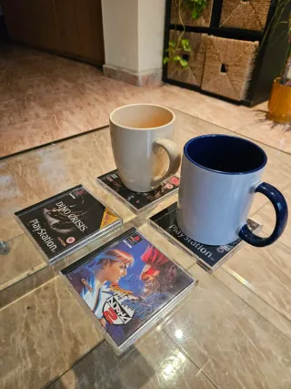 Set di bicchieri ispirati ai giochi PS1