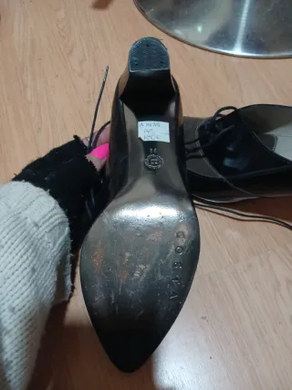 Tacones Acosta Negro y Gris