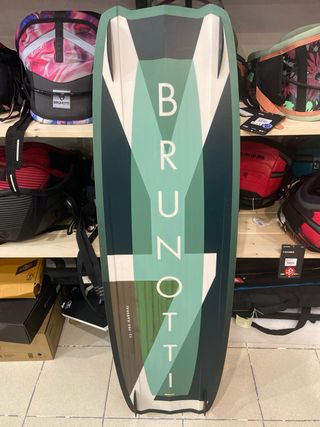 Tabla Brunotti Youri Zoon Pro Marshall 137x40.5