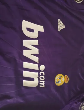 C. Real Madrid Morada Higuain