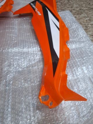 Carenados laterales KTM 890 Adventure 2023 Naranja