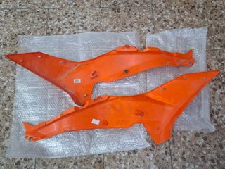 Carenados laterales KTM 890 Adventure 2023 Naranja