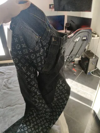 Jeans Louis Vuitton Unisex Nero/Grigio taglia 42